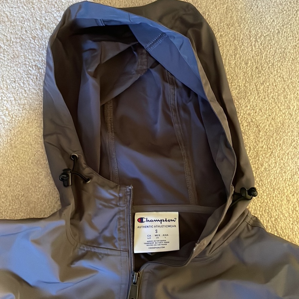 Pullover Wind Breaker - image 3